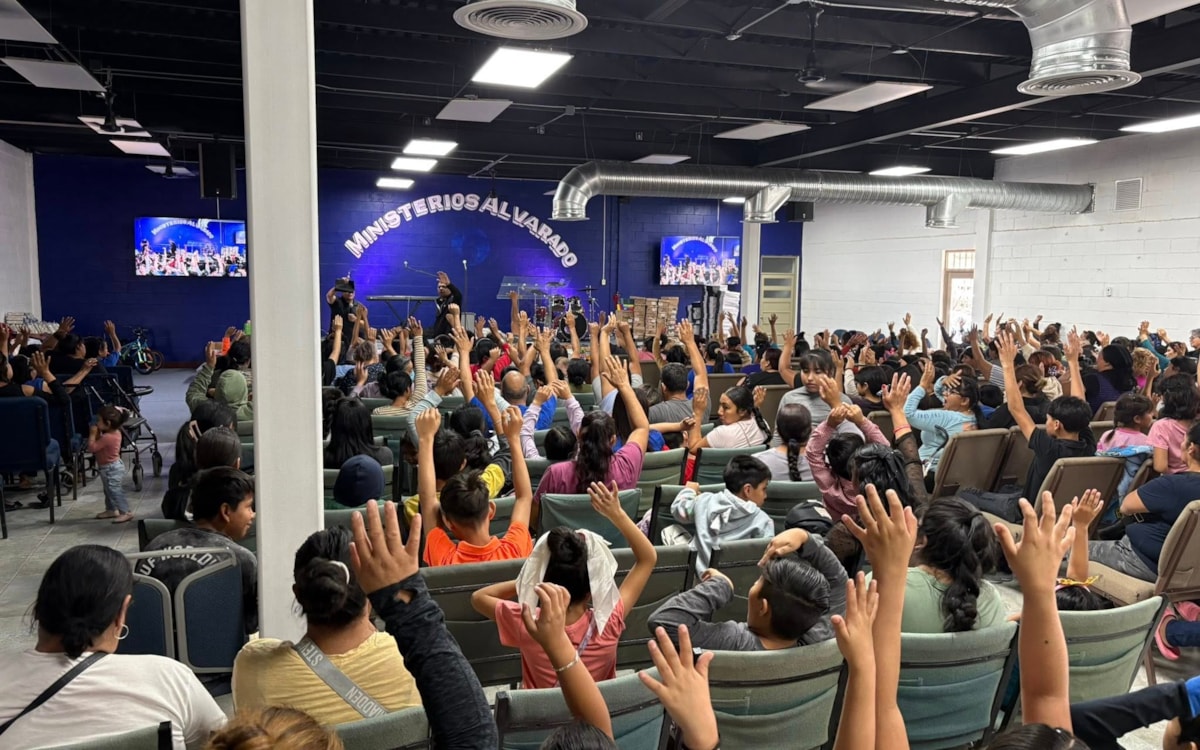 Families gather in Juárez for humanitarian aid outreach